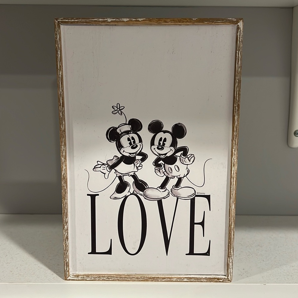 Disney Mickey & Minnie “Love” Sign